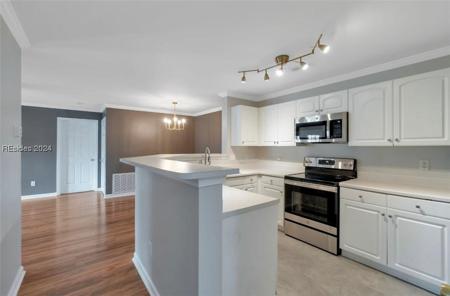 100 Kensington Boulevard