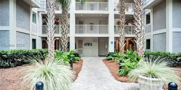 22 Lighthouse Road