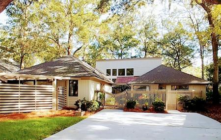 15 Dewberry Lane