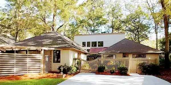 15 Dewberry Lane
