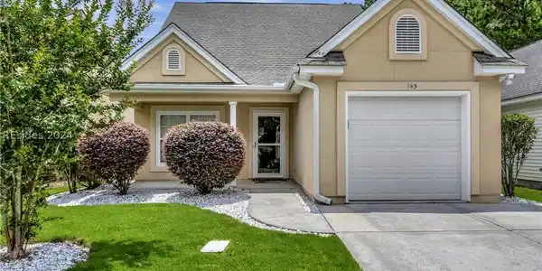 143 Crossings Boulevard