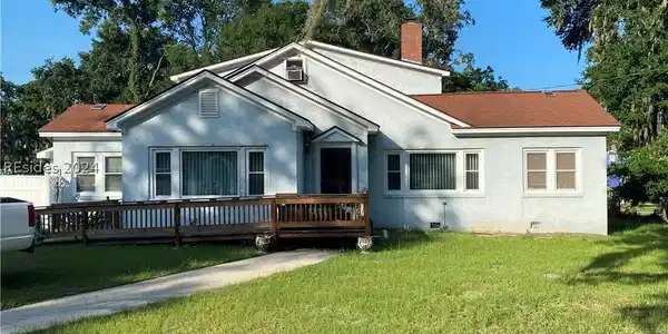 2201 Wilson Drive
