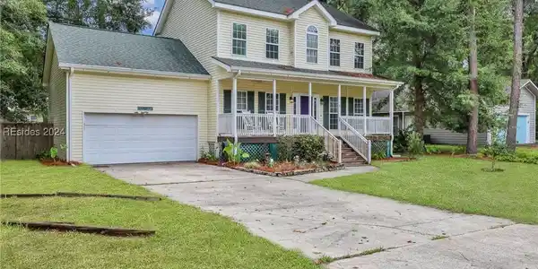 8 Mystic Drive