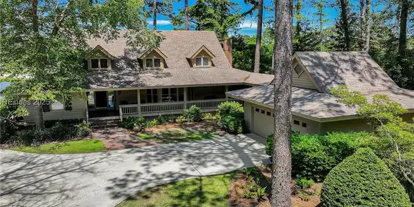 5 Belfair Court