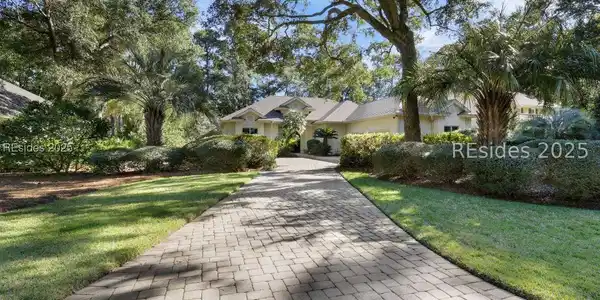 81 Wedgefield Drive