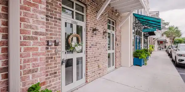 5 Promenade Street