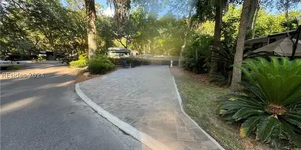 133 Arrow Road