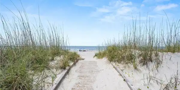 2 Beach Lagoon Road