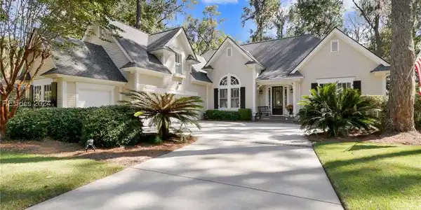 21 E Summerton Court
