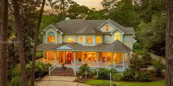 4 Saint Johns Place