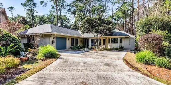1 Purple Martin Lane