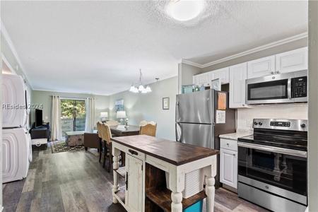 104 Cordillo Parkway