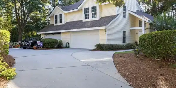 52 Lake Linden Lane