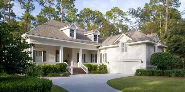 18 Strawberry Hill Road