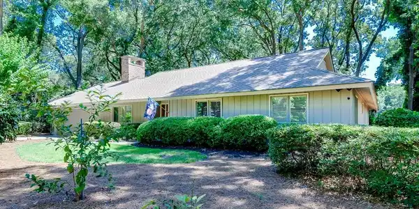 96 Barony Circle