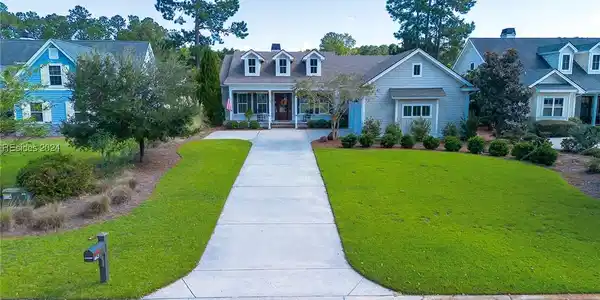 462 Hampton Lake Drive