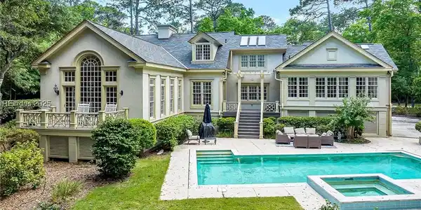 120 Long Cove Drive