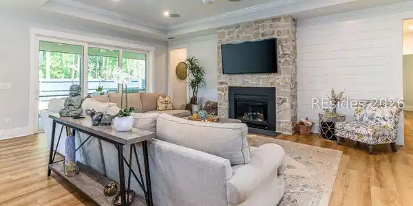 7 Coral Cove Road