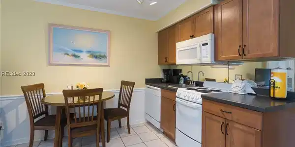 23 S Forest Beach