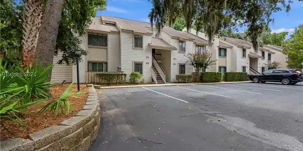 25 Deallyon Avenue