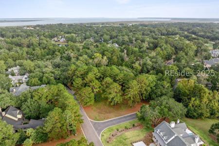 98 Oak Tree Road