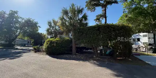 Image 2: HHI RV Resort Lot 129 Image 2: HHI RV Resort Lot 129