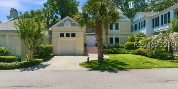 21 Crosstree Drive