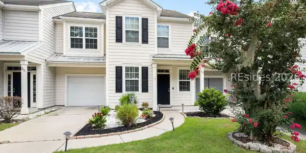 205 Plumgrass Way