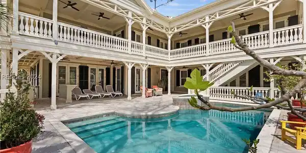 3 Armada Street