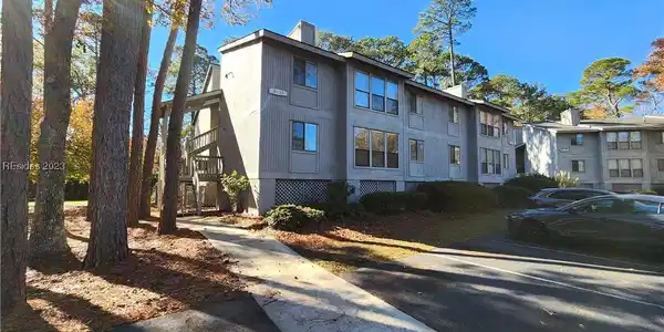 11 Forest Cove