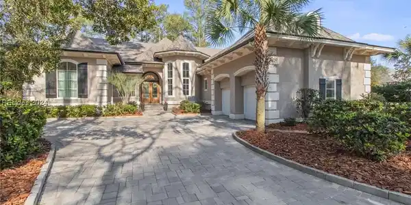 2 Oakland Place