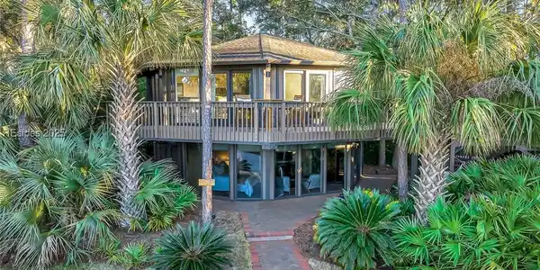 2025 Deer Island Road