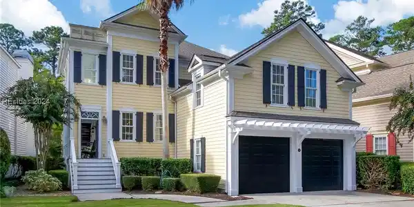 39 Crosstree Drive