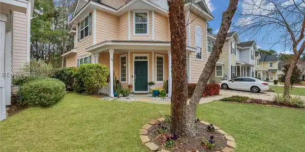 50 Fernbank Avenue