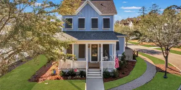 22 Great Heron Way