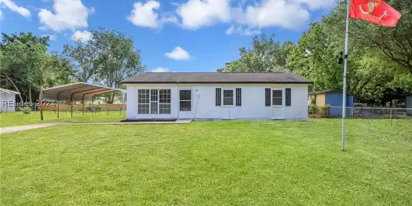 7 Castle Rock Road