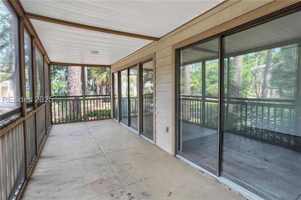 Image 2: Outside Screened-In Balcony