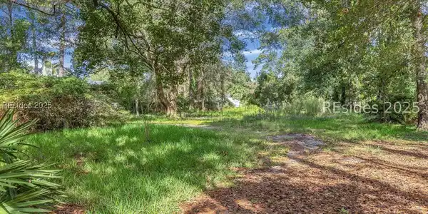 24 Hildebrand Drive
