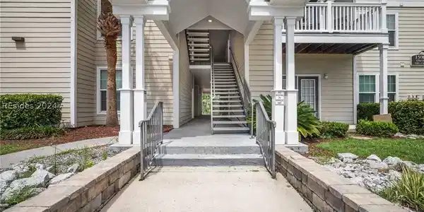 100 Kensington Boulevard