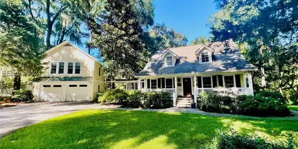 7 Hickory Trace
