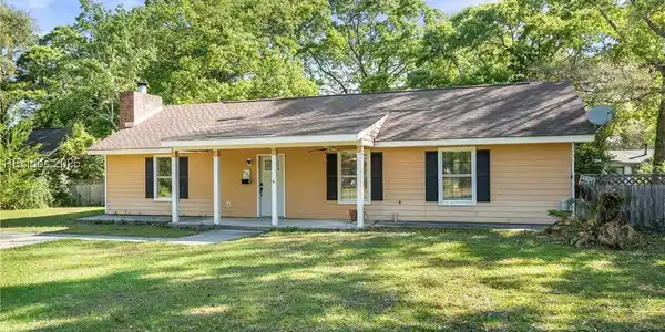 4392 Pinewood Circle