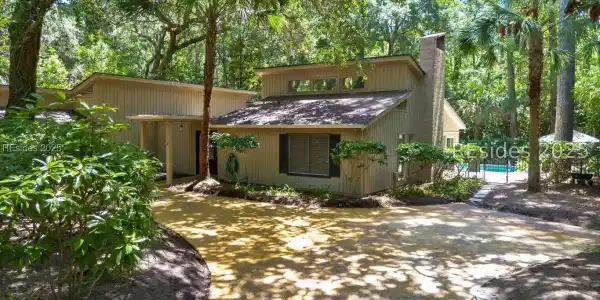 8 Battery Road