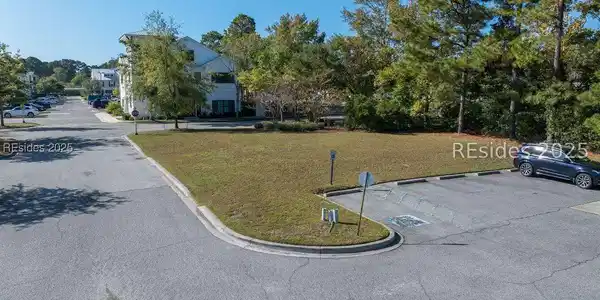 1 Thurmond Way