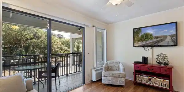 23 S Forest Beach