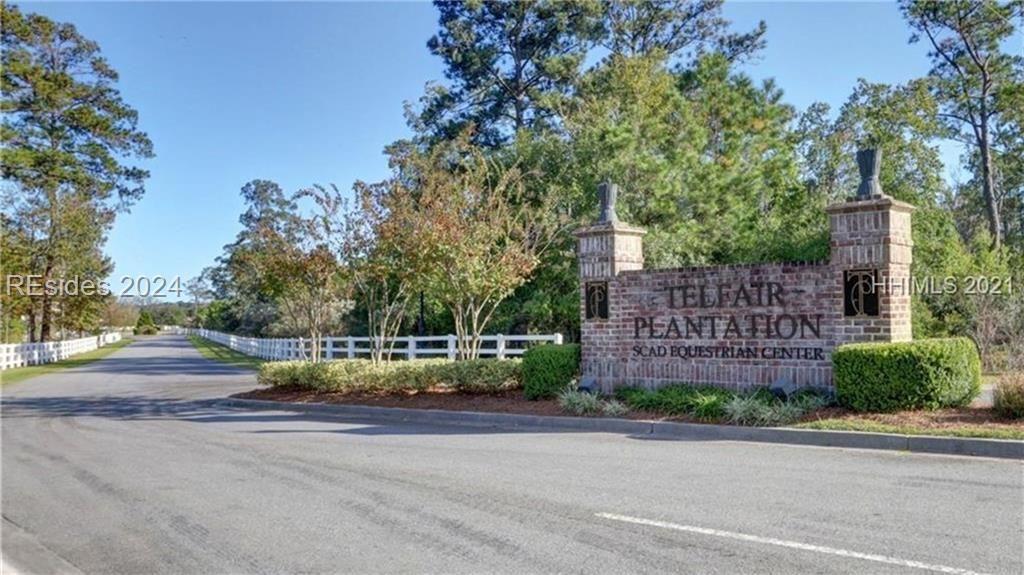 Image 4: Entrance