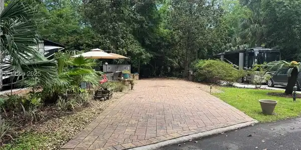 133 Arrow Rd #114