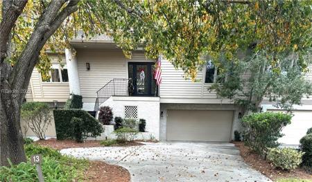 13 Pine Island Court