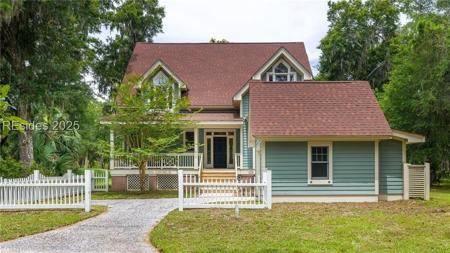 22 Carnoustie Ct
