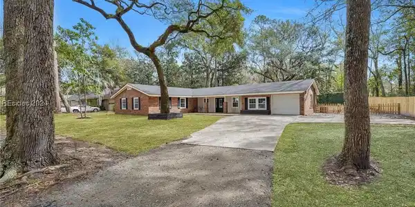 996 Grafton Drive
