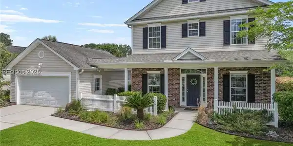 7 Running Oak Drive